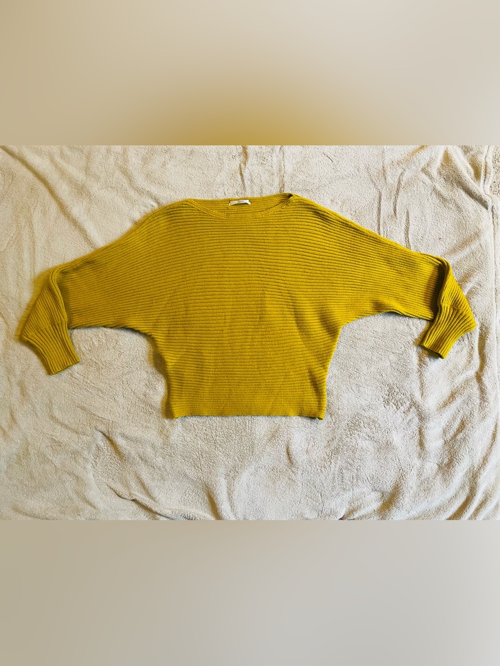 Women's Anthropologie  Mustard Ribbed Batwing Sweater Size Medium